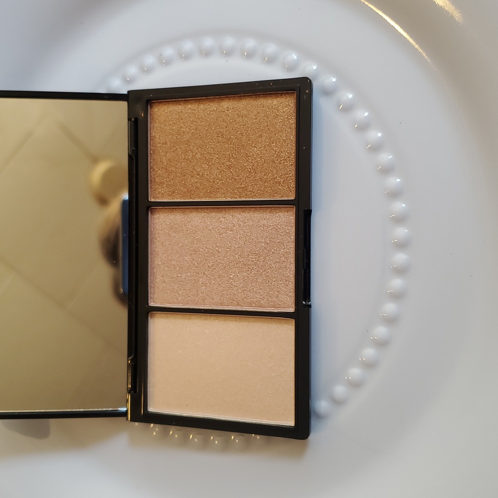 Ka Voss Heye Highlighter Palette - Cream, Brown, Gold - Picture 4 of 4